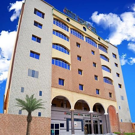 Royal Suites Hotel ヌアクショット エクステリア 写真